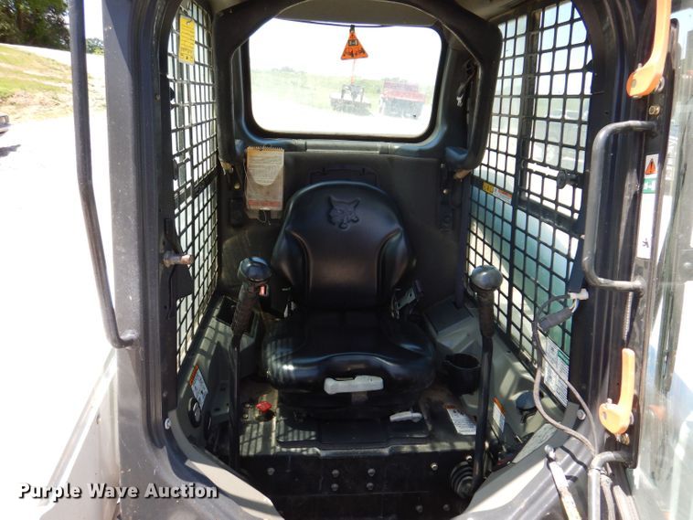 image for item JH9718 2015 Bobcat T630  tracked skid steer loader