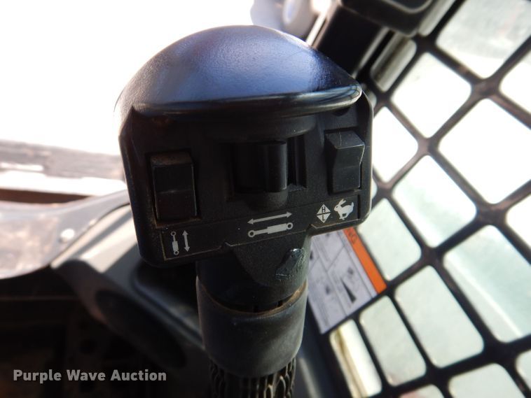 image for item JH9718 2015 Bobcat T630  tracked skid steer loader