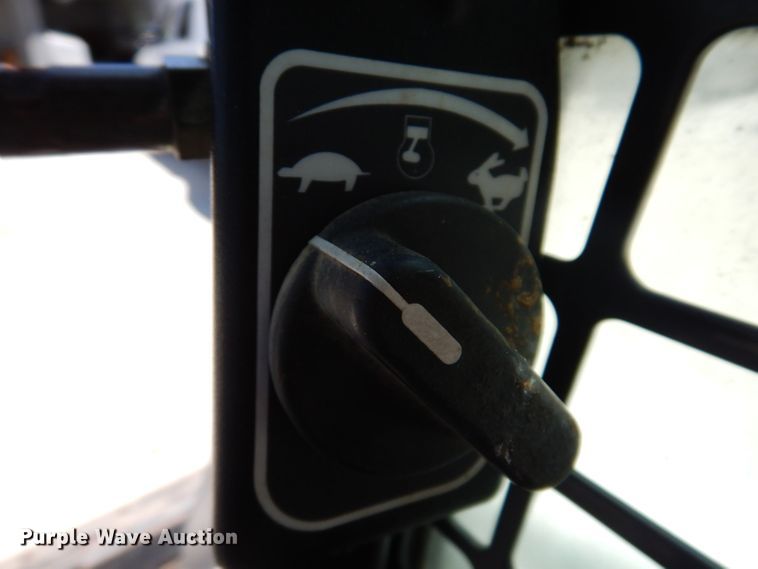 image for item JH9718 2015 Bobcat T630  tracked skid steer loader