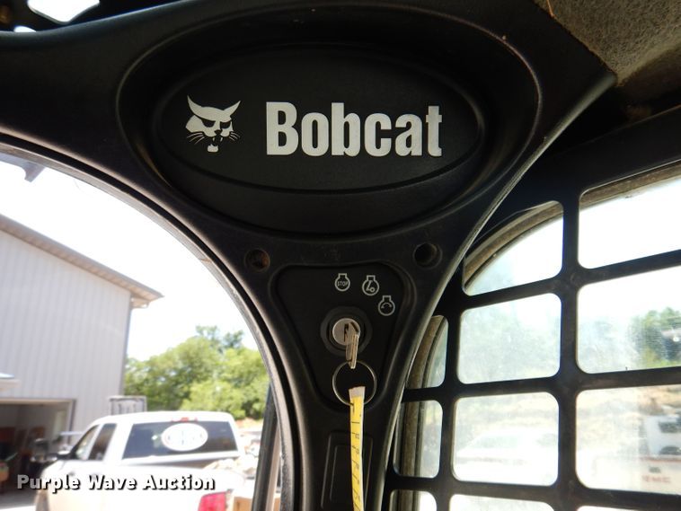 image for item JH9718 2015 Bobcat T630  tracked skid steer loader