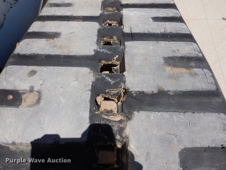 image for item JH9718 2015 Bobcat T630  tracked skid steer loader