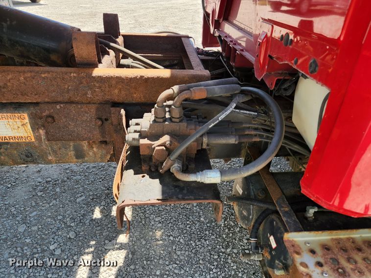 image for item JL9987 2002 Freightliner FL70  dump truck