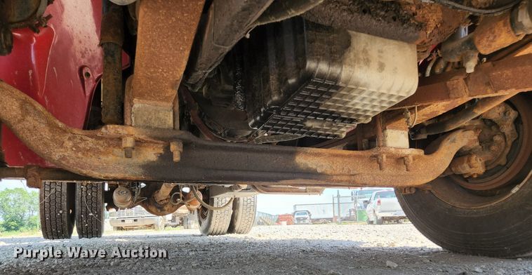 image for item JL9987 2002 Freightliner FL70  dump truck