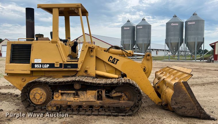 image for item JM9207 1981 Caterpillar 953 LGP  track loader