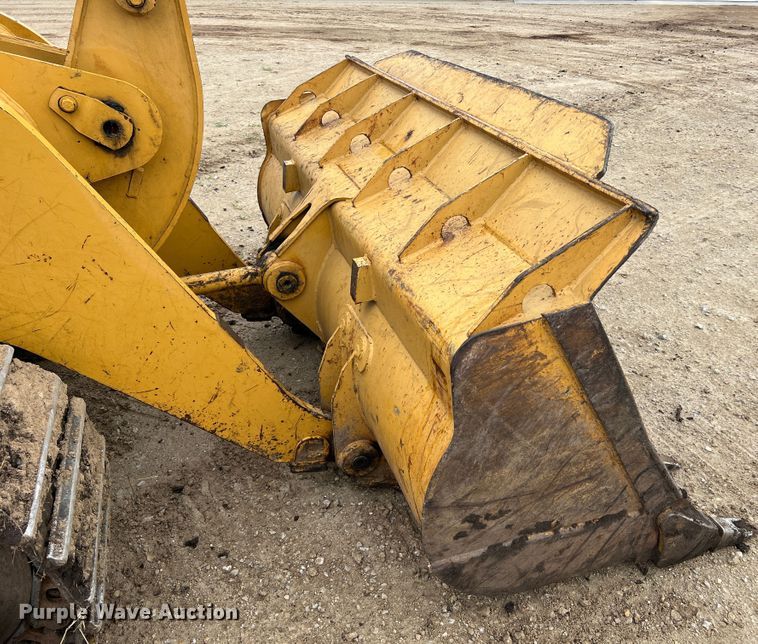 image for item JM9207 1981 Caterpillar 953 LGP  track loader