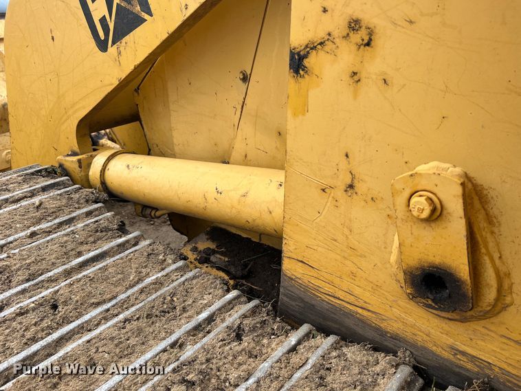 image for item JM9207 1981 Caterpillar 953 LGP  track loader