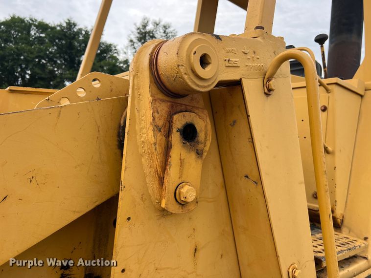 image for item JM9207 1981 Caterpillar 953 LGP  track loader