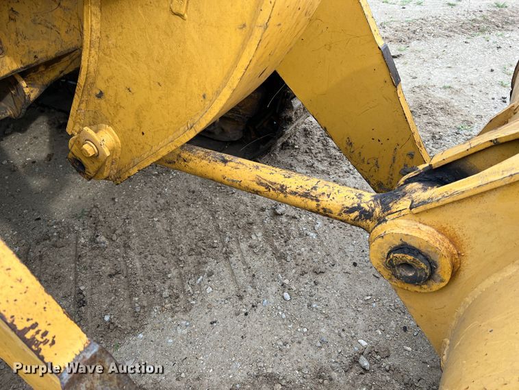 image for item JM9207 1981 Caterpillar 953 LGP  track loader