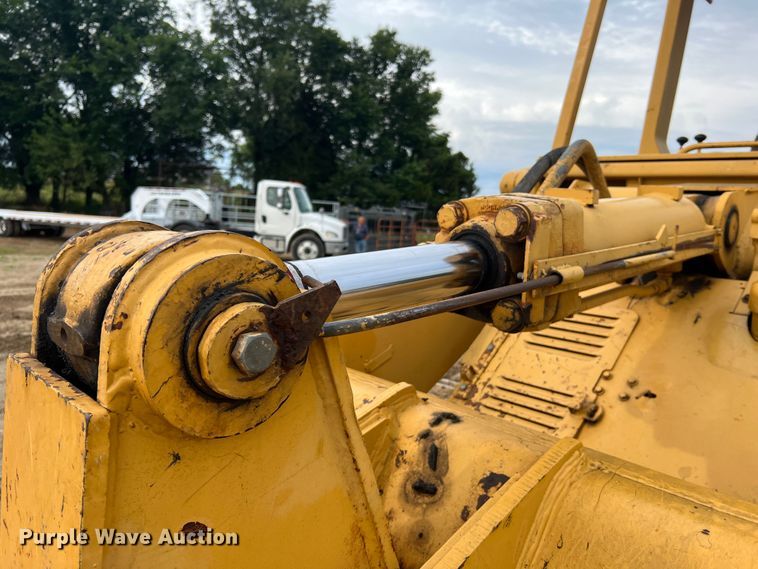 image for item JM9207 1981 Caterpillar 953 LGP  track loader