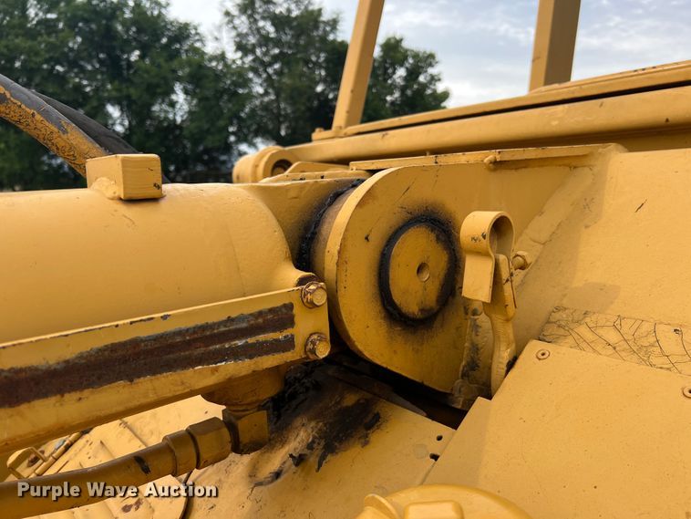 image for item JM9207 1981 Caterpillar 953 LGP  track loader