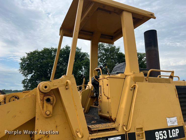 image for item JM9207 1981 Caterpillar 953 LGP  track loader