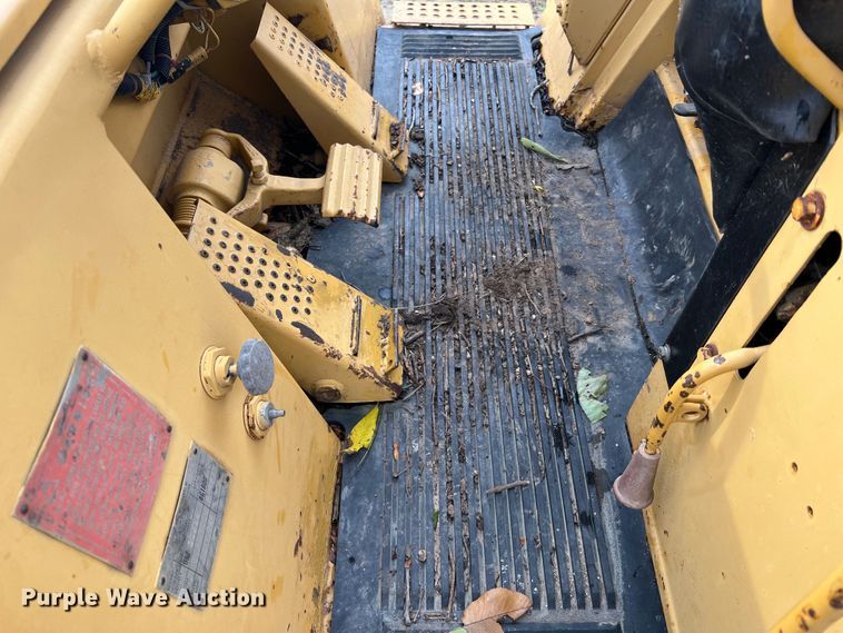 image for item JM9207 1981 Caterpillar 953 LGP  track loader