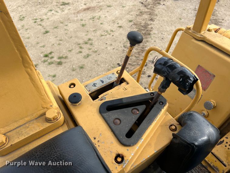 image for item JM9207 1981 Caterpillar 953 LGP  track loader