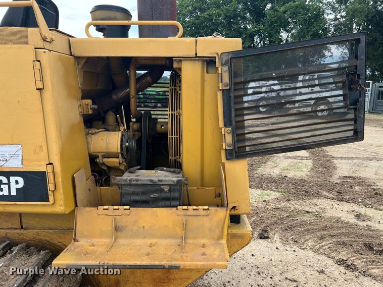 image for item JM9207 1981 Caterpillar 953 LGP  track loader