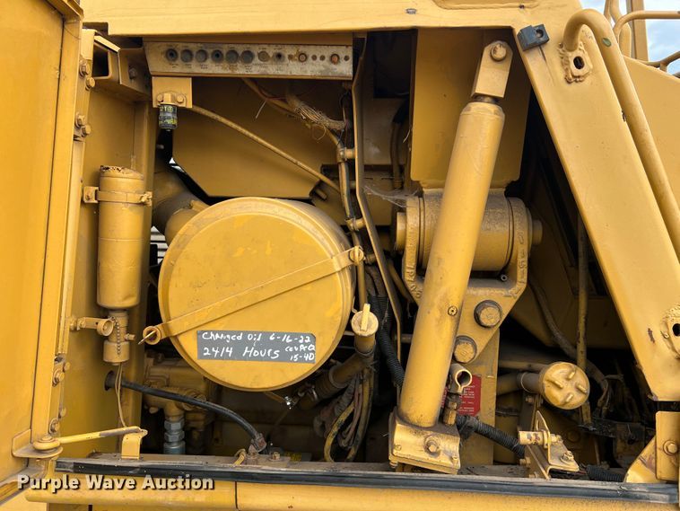 image for item JM9207 1981 Caterpillar 953 LGP  track loader