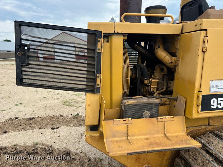 image for item JM9207 1981 Caterpillar 953 LGP  track loader