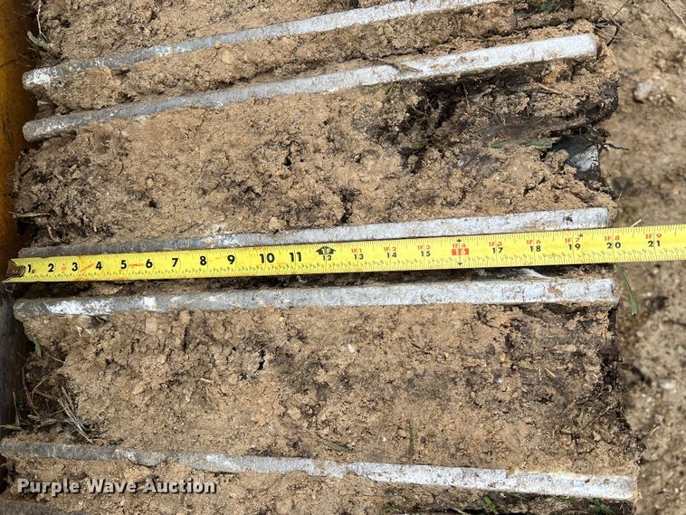 image for item JM9207 1981 Caterpillar 953 LGP  track loader