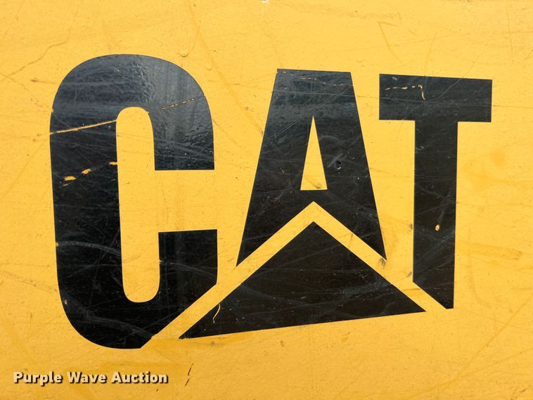 image for item JM9207 1981 Caterpillar 953 LGP  track loader