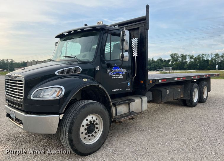 image for item JM9209 2008 Freightliner Business Class M2  dump flatbed truck