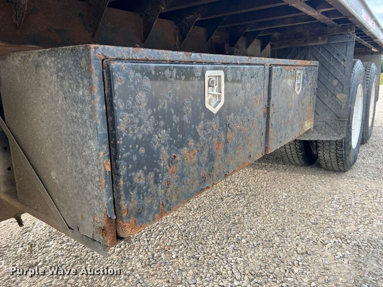 image for item JM9209 2008 Freightliner Business Class M2  dump flatbed truck