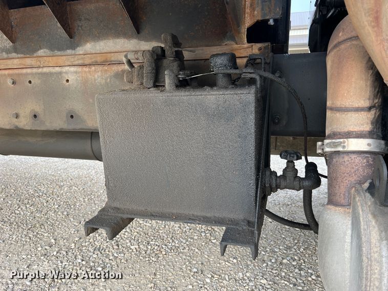 image for item JM9209 2008 Freightliner Business Class M2  dump flatbed truck