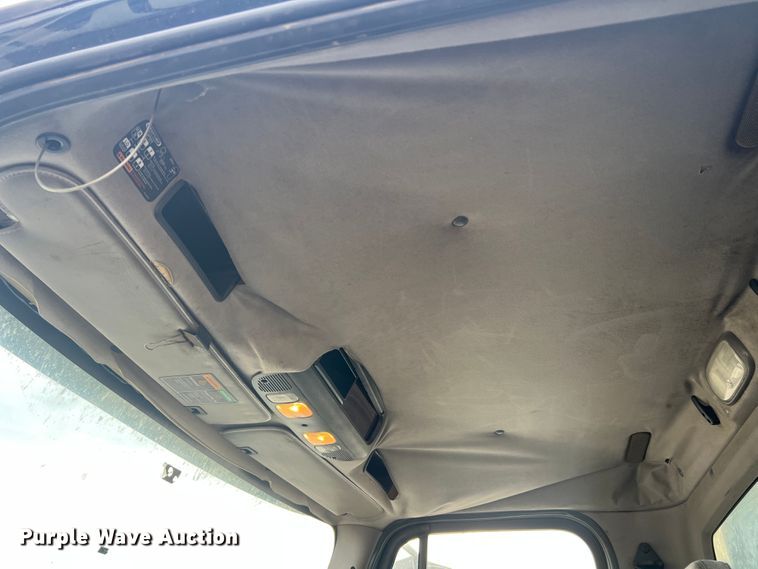 image for item JM9209 2008 Freightliner Business Class M2  dump flatbed truck