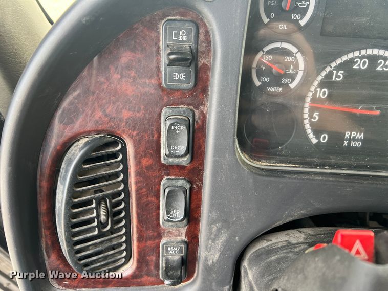 image for item JM9209 2008 Freightliner Business Class M2  dump flatbed truck