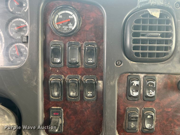 image for item JM9209 2008 Freightliner Business Class M2  dump flatbed truck