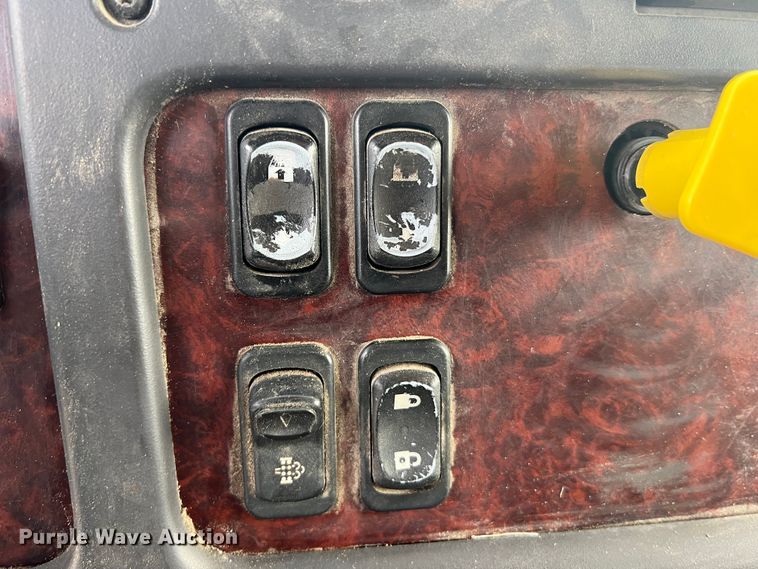 image for item JM9209 2008 Freightliner Business Class M2  dump flatbed truck