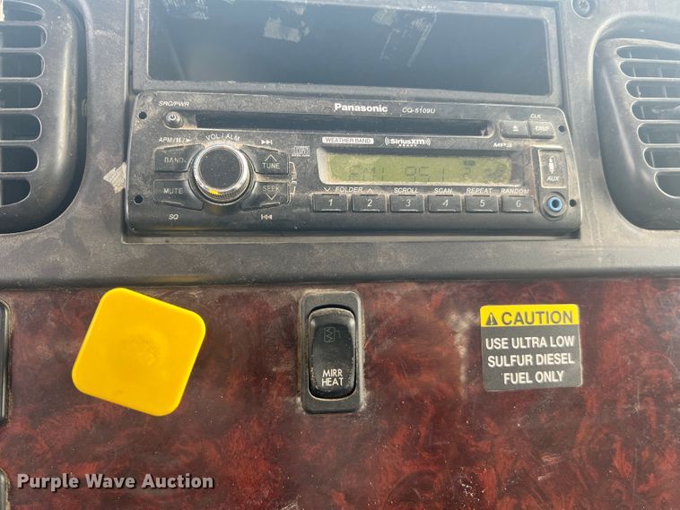 image for item JM9209 2008 Freightliner Business Class M2  dump flatbed truck