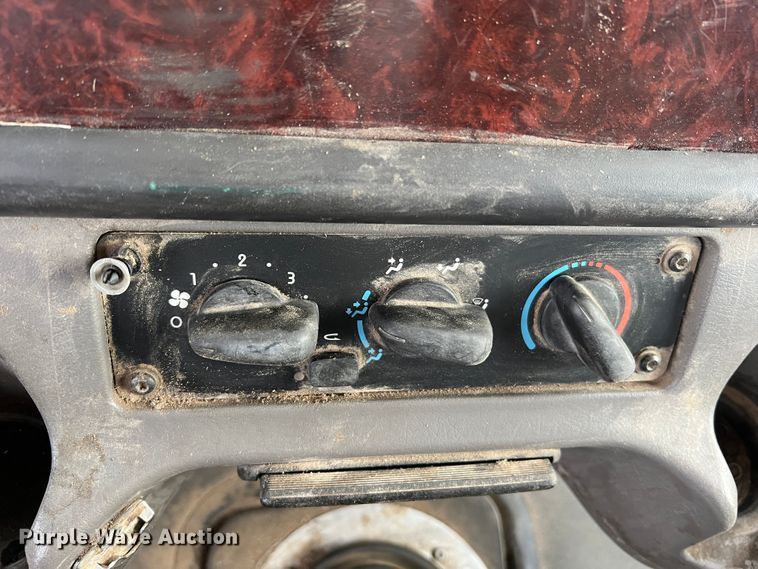 image for item JM9209 2008 Freightliner Business Class M2  dump flatbed truck