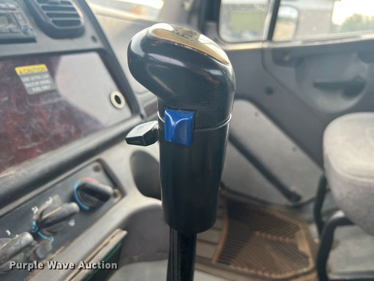 image for item JM9209 2008 Freightliner Business Class M2  dump flatbed truck