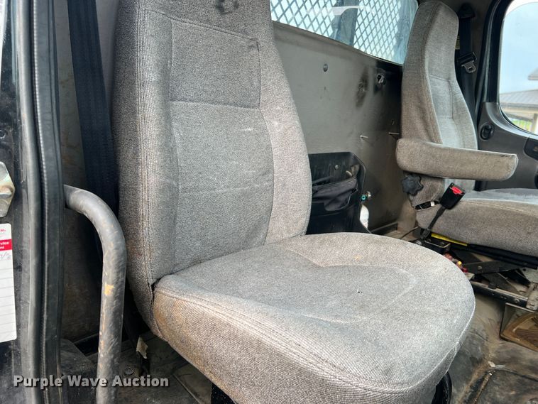 image for item JM9209 2008 Freightliner Business Class M2  dump flatbed truck