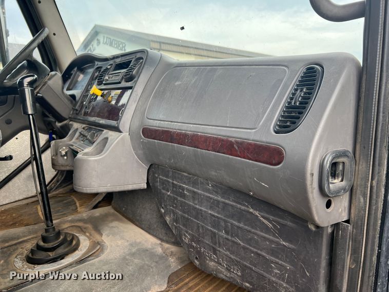 image for item JM9209 2008 Freightliner Business Class M2  dump flatbed truck