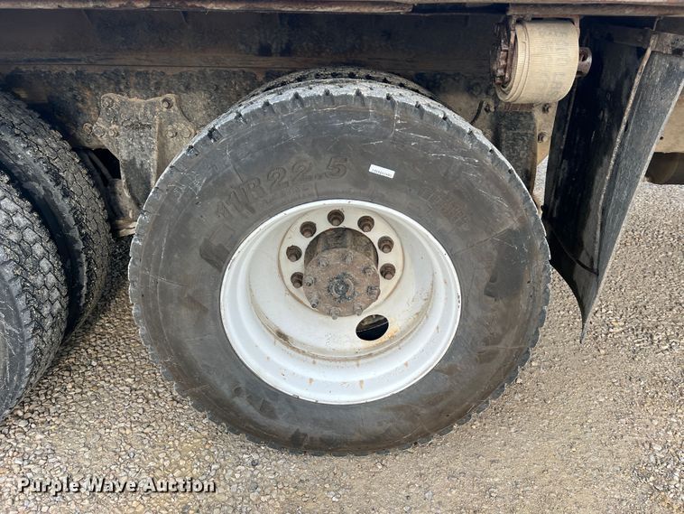 image for item JM9209 2008 Freightliner Business Class M2  dump flatbed truck