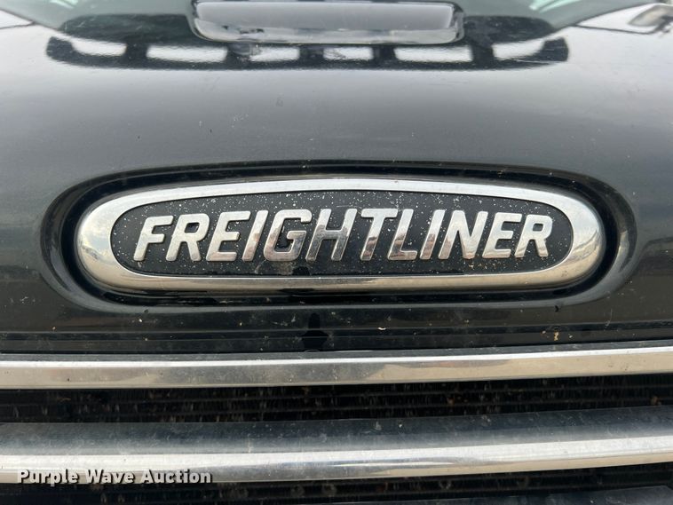 image for item JM9209 2008 Freightliner Business Class M2  dump flatbed truck