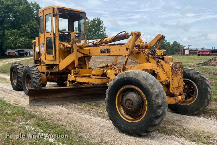 image for item JM9211 1964 Galion 104  rigid frame motor grader