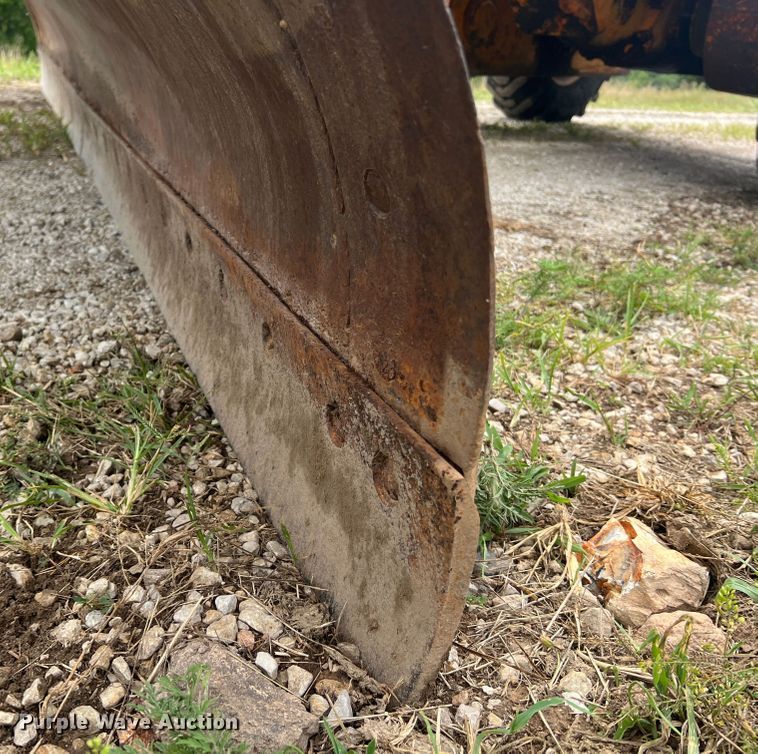 image for item JM9211 1964 Galion 104  rigid frame motor grader