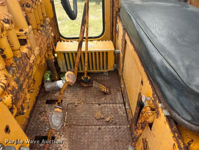 image for item JM9211 1964 Galion 104  rigid frame motor grader