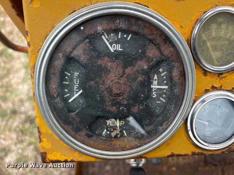 image for item JM9211 1964 Galion 104  rigid frame motor grader