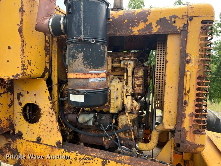 image for item JM9211 1964 Galion 104  rigid frame motor grader