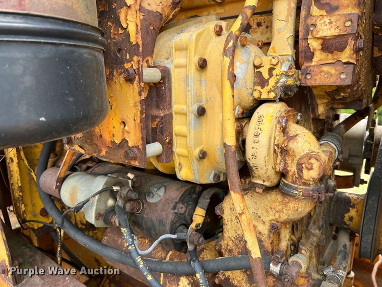 image for item JM9211 1964 Galion 104  rigid frame motor grader