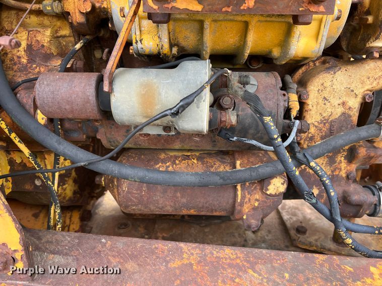 image for item JM9211 1964 Galion 104  rigid frame motor grader