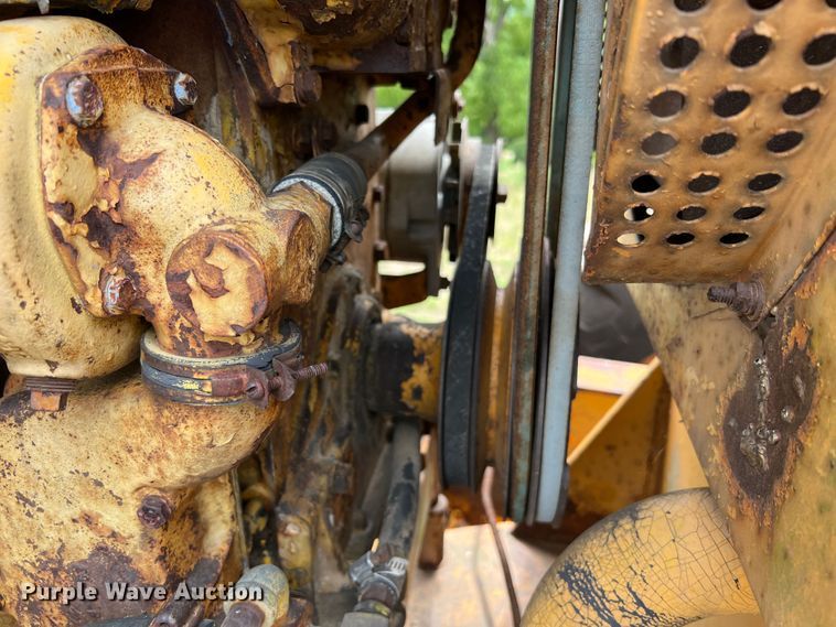 image for item JM9211 1964 Galion 104  rigid frame motor grader