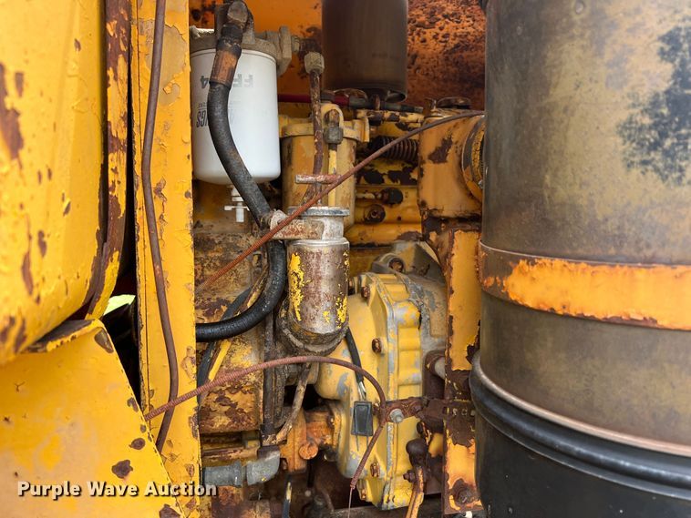 image for item JM9211 1964 Galion 104  rigid frame motor grader