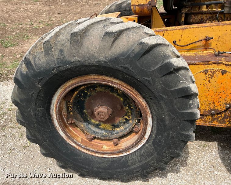 image for item JM9211 1964 Galion 104  rigid frame motor grader