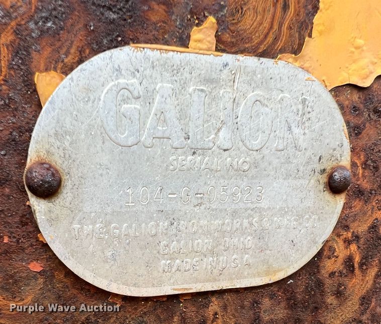 image for item JM9211 1964 Galion 104  rigid frame motor grader