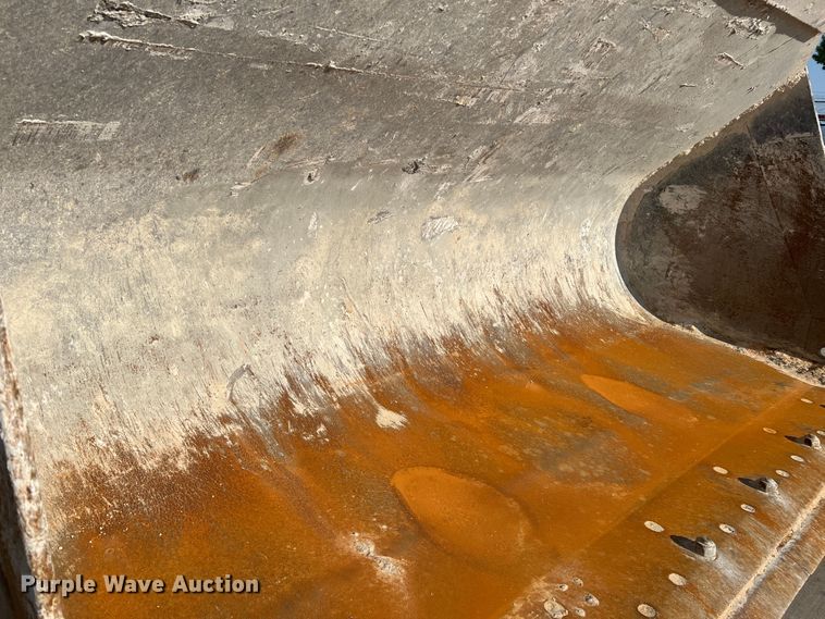 image for item JM9218 2010 John Deere 824K  wheel loader