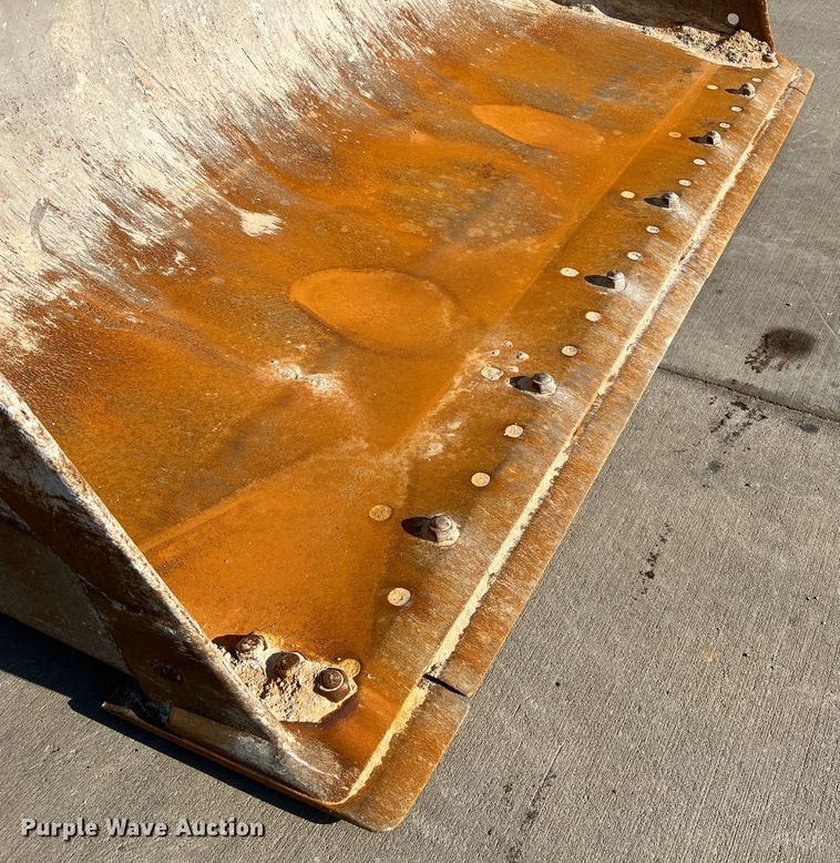 image for item JM9218 2010 John Deere 824K  wheel loader