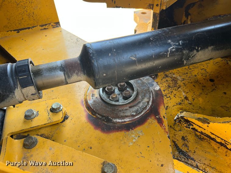 image for item JM9218 2010 John Deere 824K  wheel loader